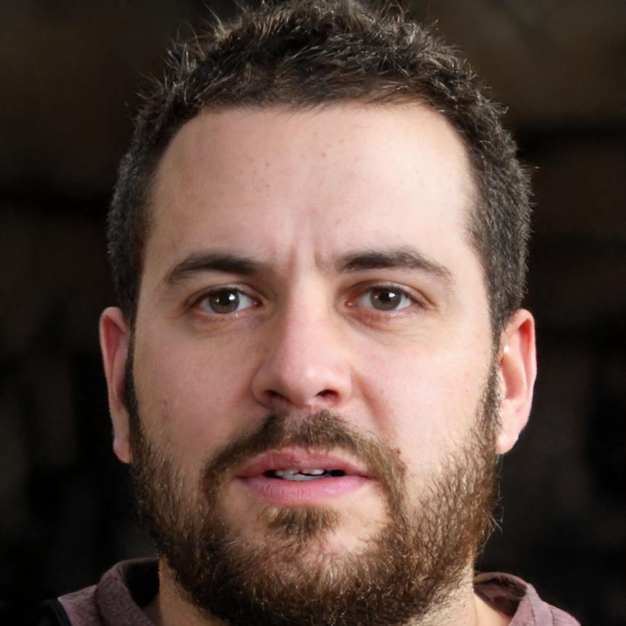 Carlos Mendoza, especialista en análisis financiero